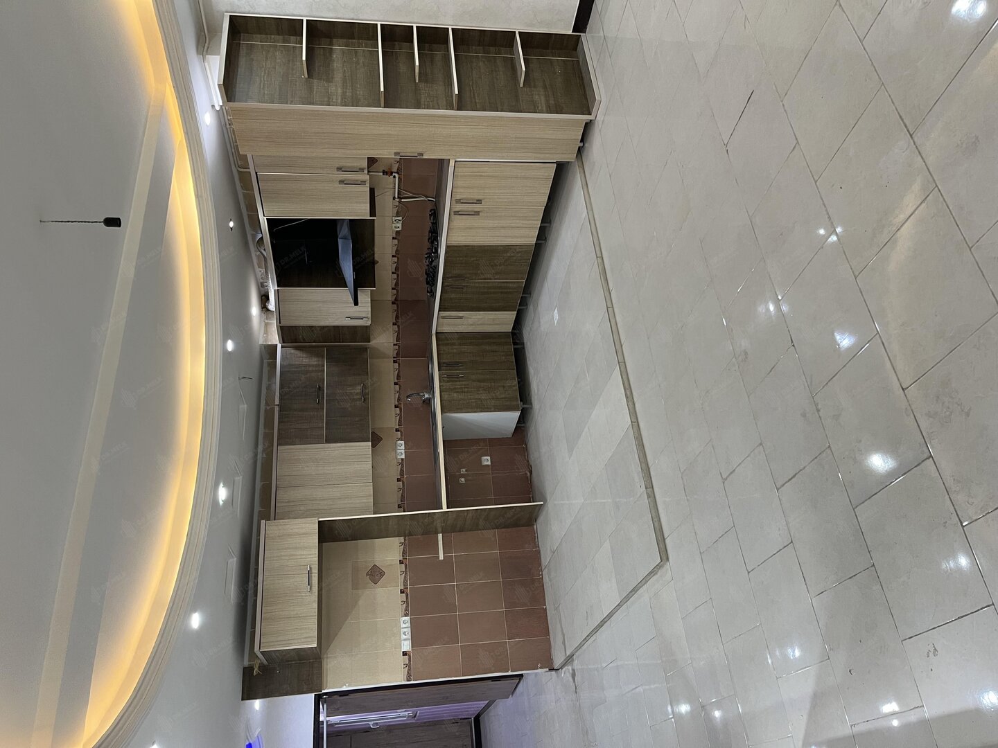 آپارتمان ۹۳ متری در سپیدار
