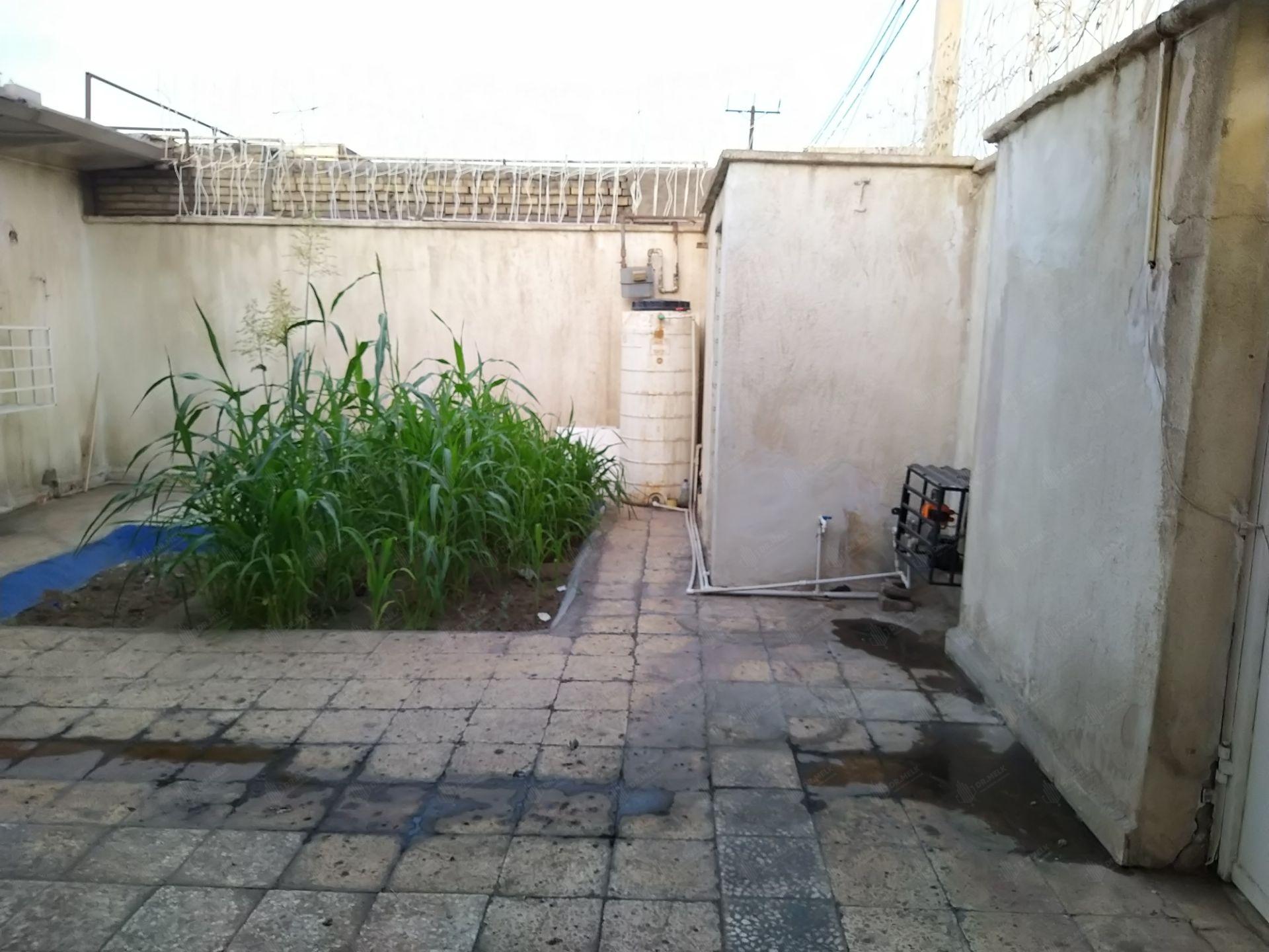 ویلایی۲۰۰ متری در باهنر