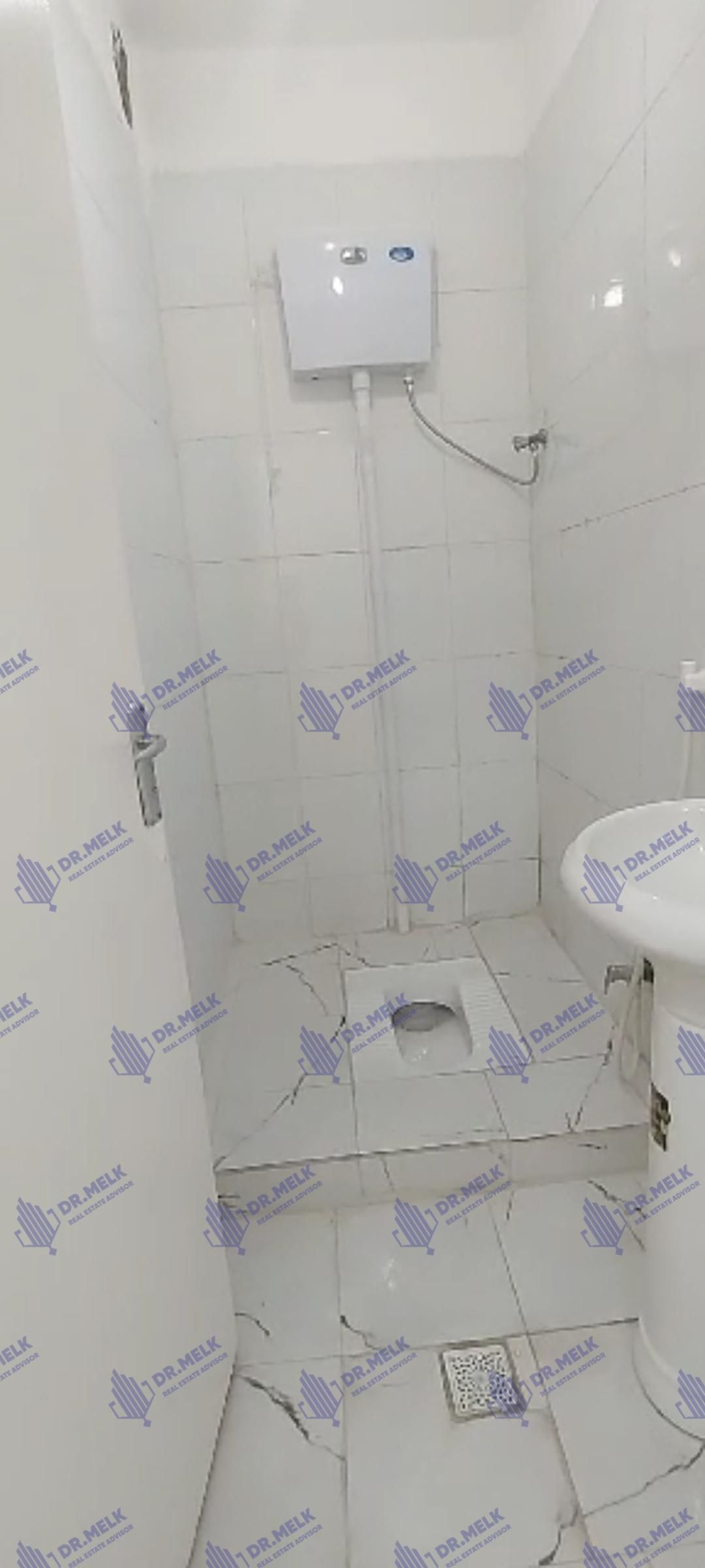 آپارتمان ۶۸ متری در کوی پلیس